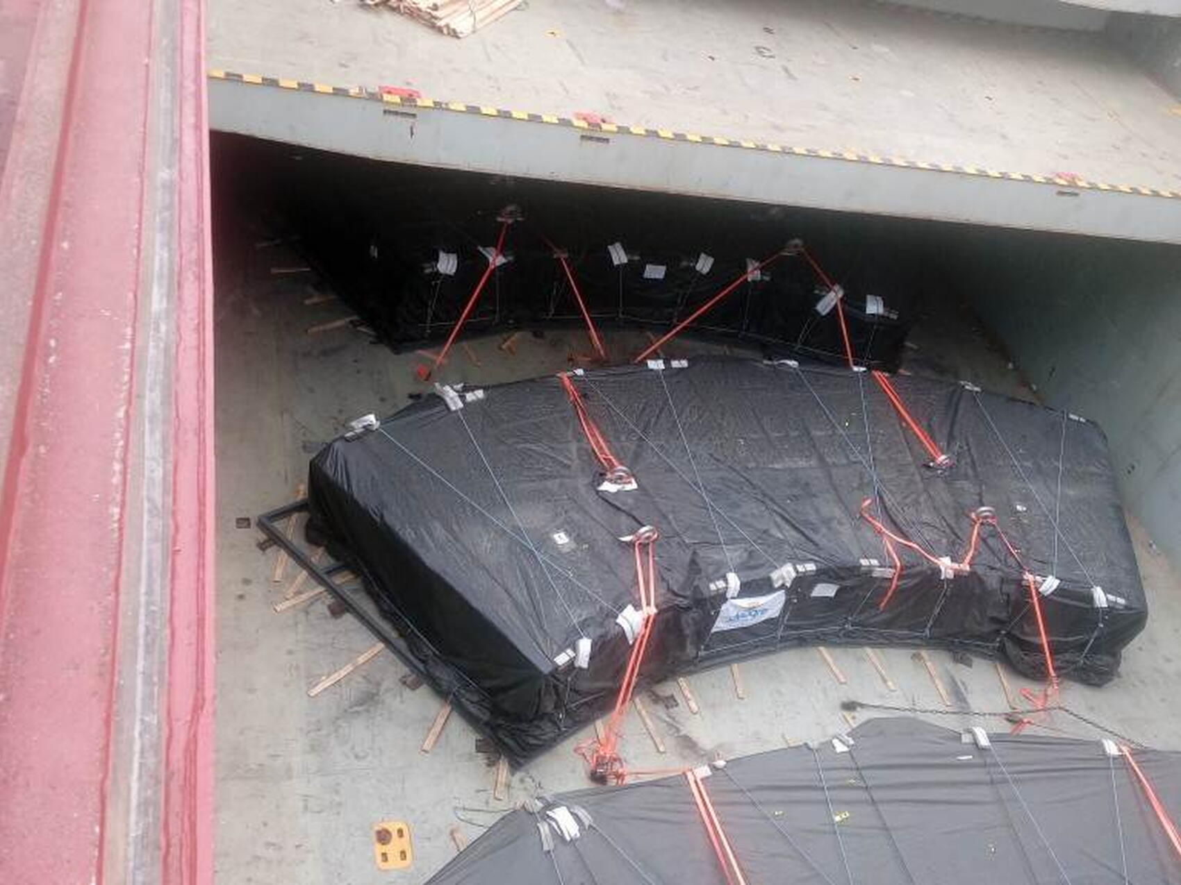 360 tonnes of the ITER cryostat